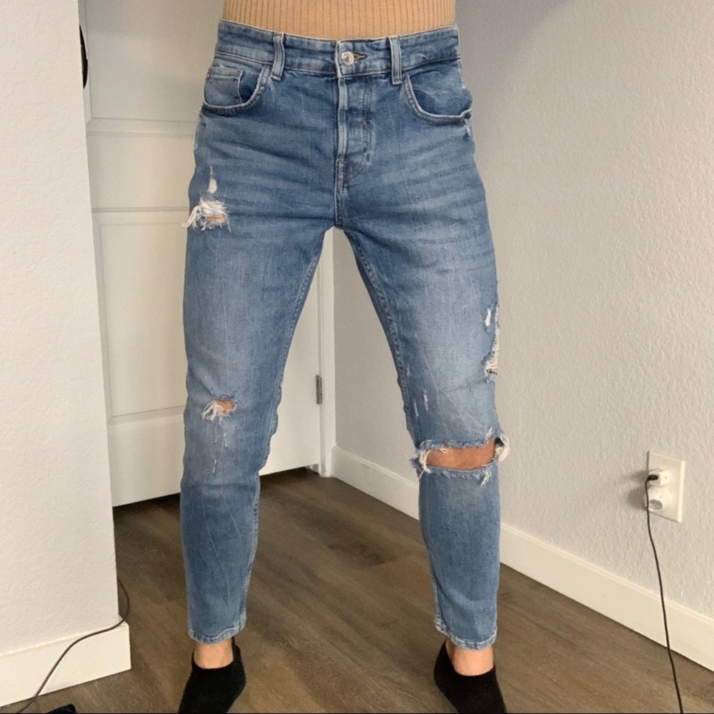 Zara man 32” ripped light blue wash slim fit jean
